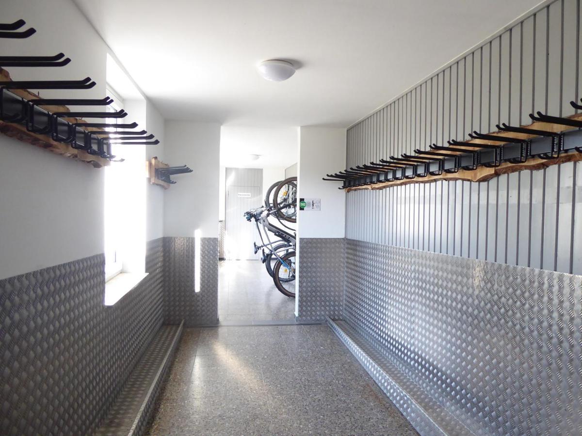 Apartment Citystar Winterberg Ferienwohnung 5 Pers Pool Sauna Ps4 Terrasse Near Bikepark Extérieur photo